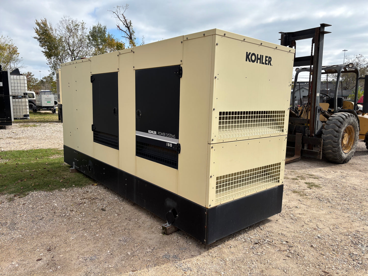 2014 Kohler 180kw 225kva Natural Gas Generator 181 hours